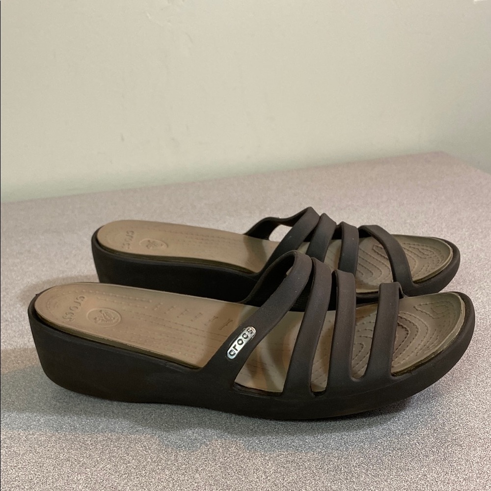 CROCS (Rhonda) Black Sandals with Strappy Design and Comfort Sole